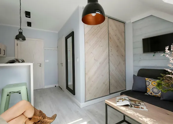 ホームステイ I 2 ポッドンビエ