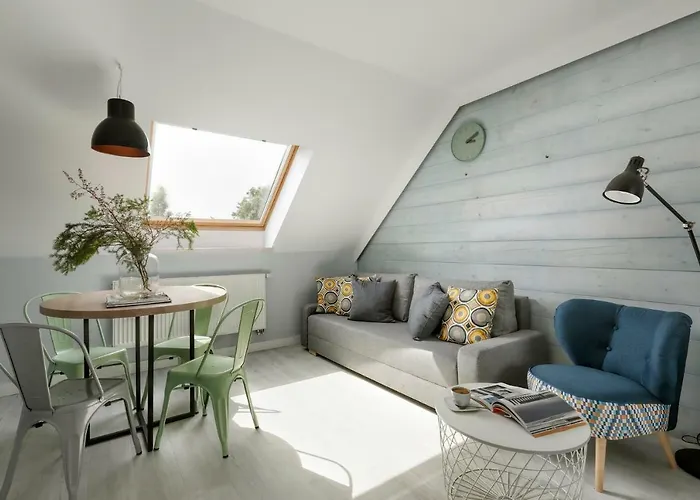 ホームステイ I 2 ポッドンビエ