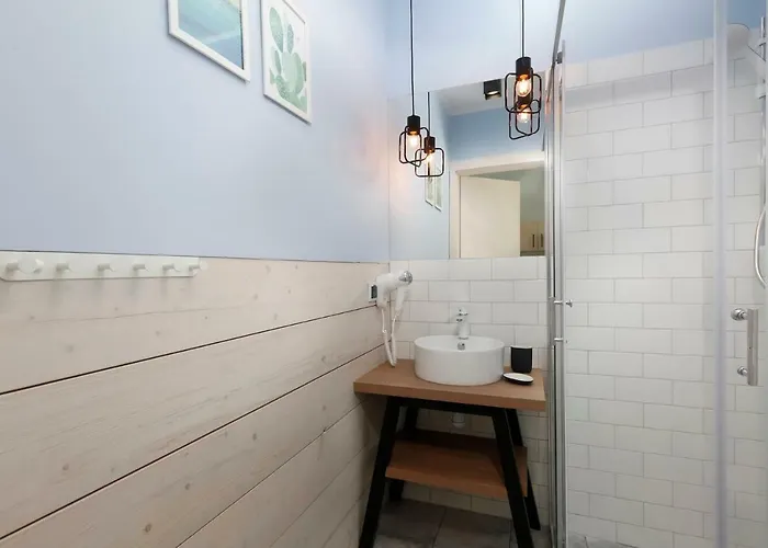 ホームステイ I 2 *